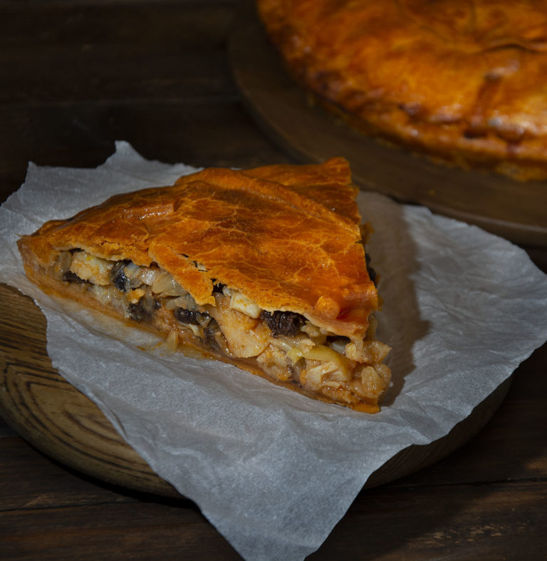 Empanada Gallega De Bacalao Y Pasas La Cocina De Frabisa La Cocina De