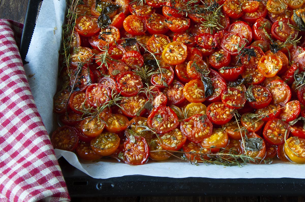 Receta para caldo de pescado rojo con tomates molidos