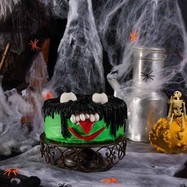 receta de tarta para halloween con forma de monstruo