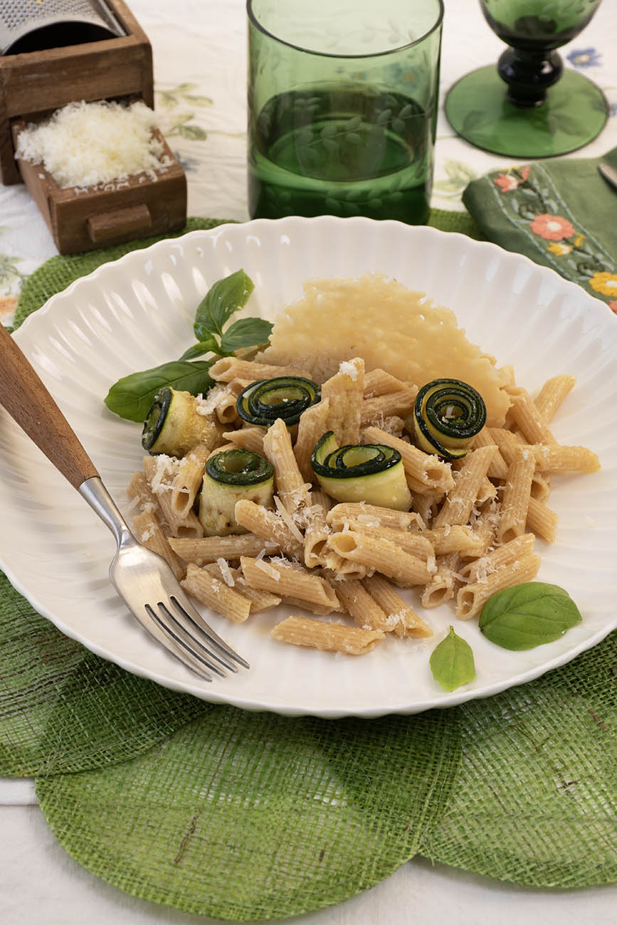 macarrones con calabacin y parmesano