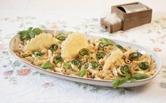 macarrones con calabacin y parmesano