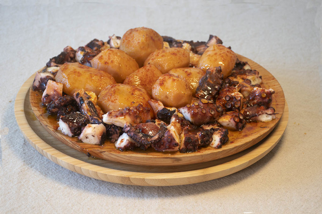 Pulpo a la gallega con patatas - Fácil y rápido - La Cocina de Frabisa ...