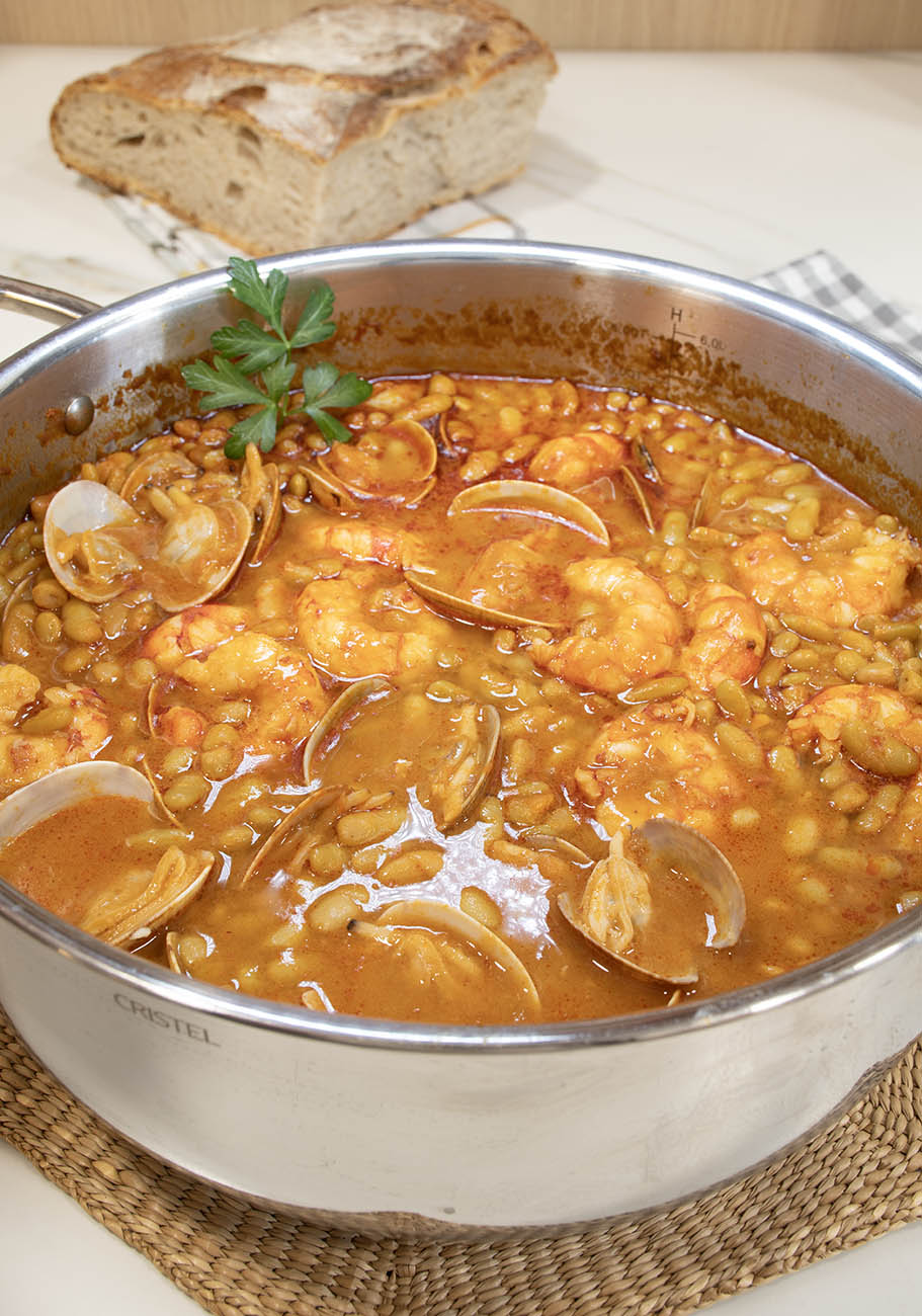 Verdinas con almejas y gambones