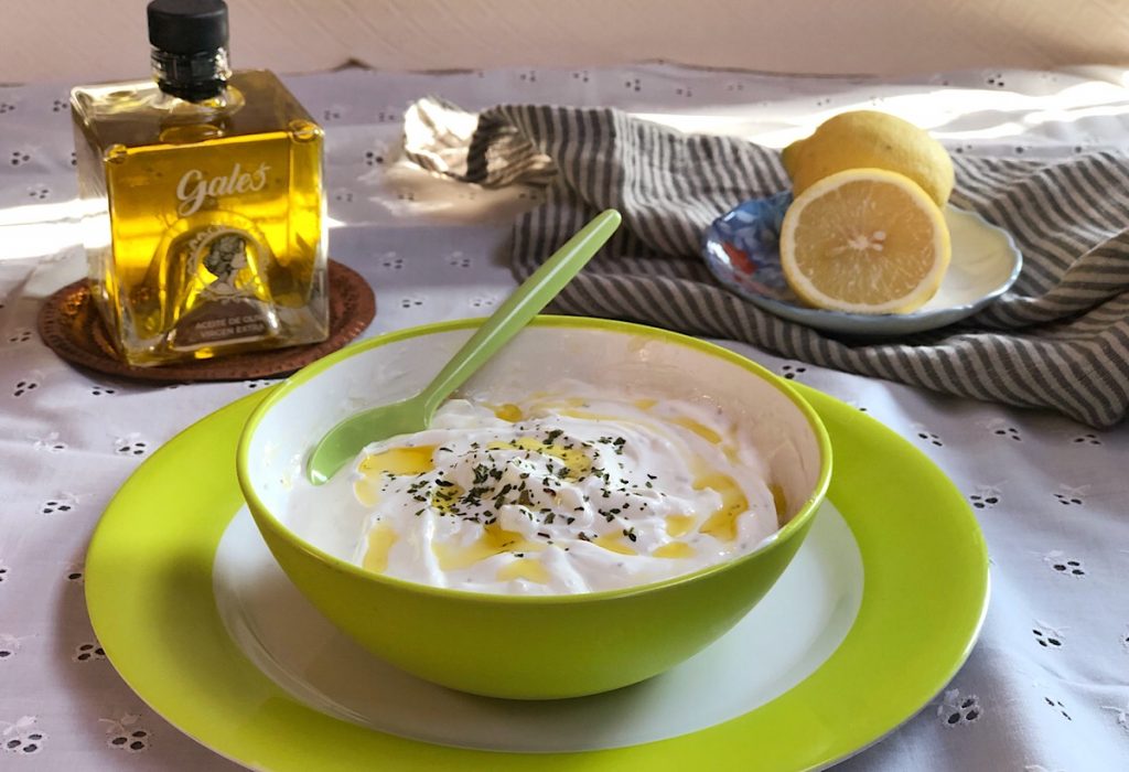 Salsa fresca de yogur griego. Saludable La Cocina de Frabisa La