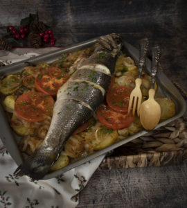 Lubina asada con patatas - La Cocina de Frabisa La Cocina de Frabisa