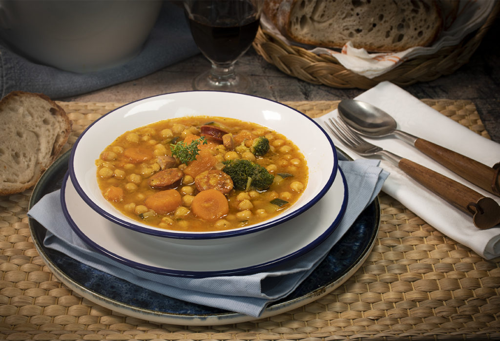 Garbanzos guisados con verduras y chorizo La Cocina de Frabisa La