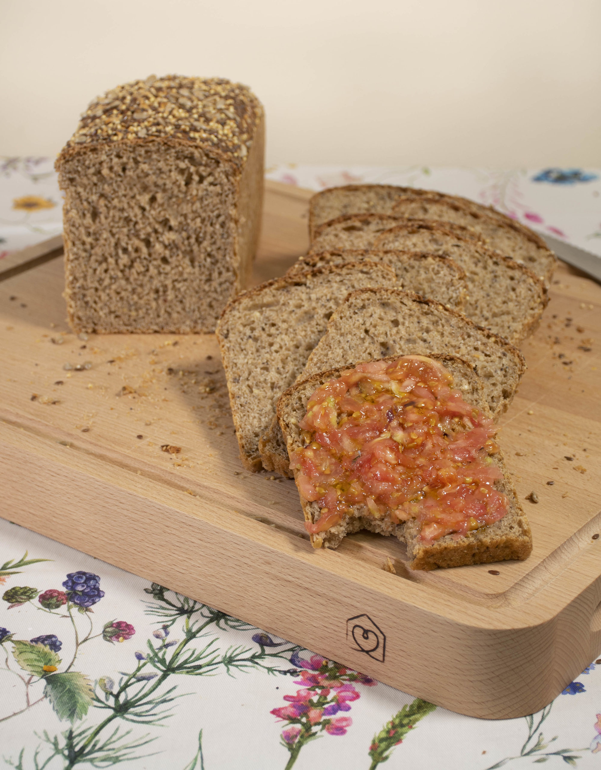 Pan de molde (de placentero amasado) con mezcla de semillas - El Amasadero