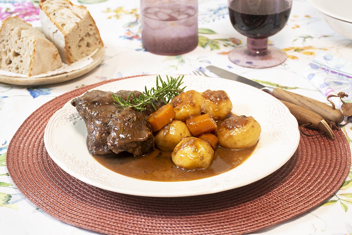 recipe for stewed cheeks with red wine