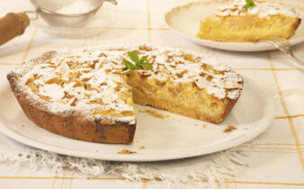 tarta de peras y crema de almendras