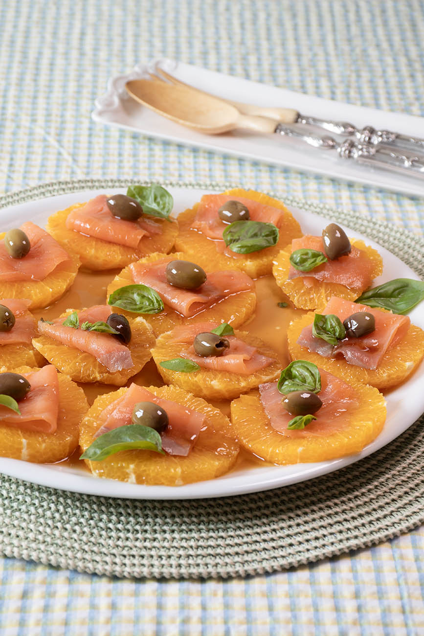 ensalada de naranja con salmon ahumado o marinado 