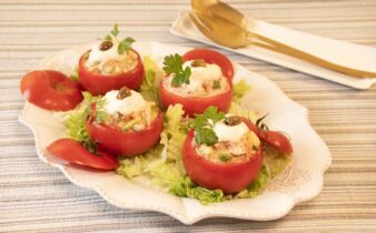 tomates rellenos de salmon