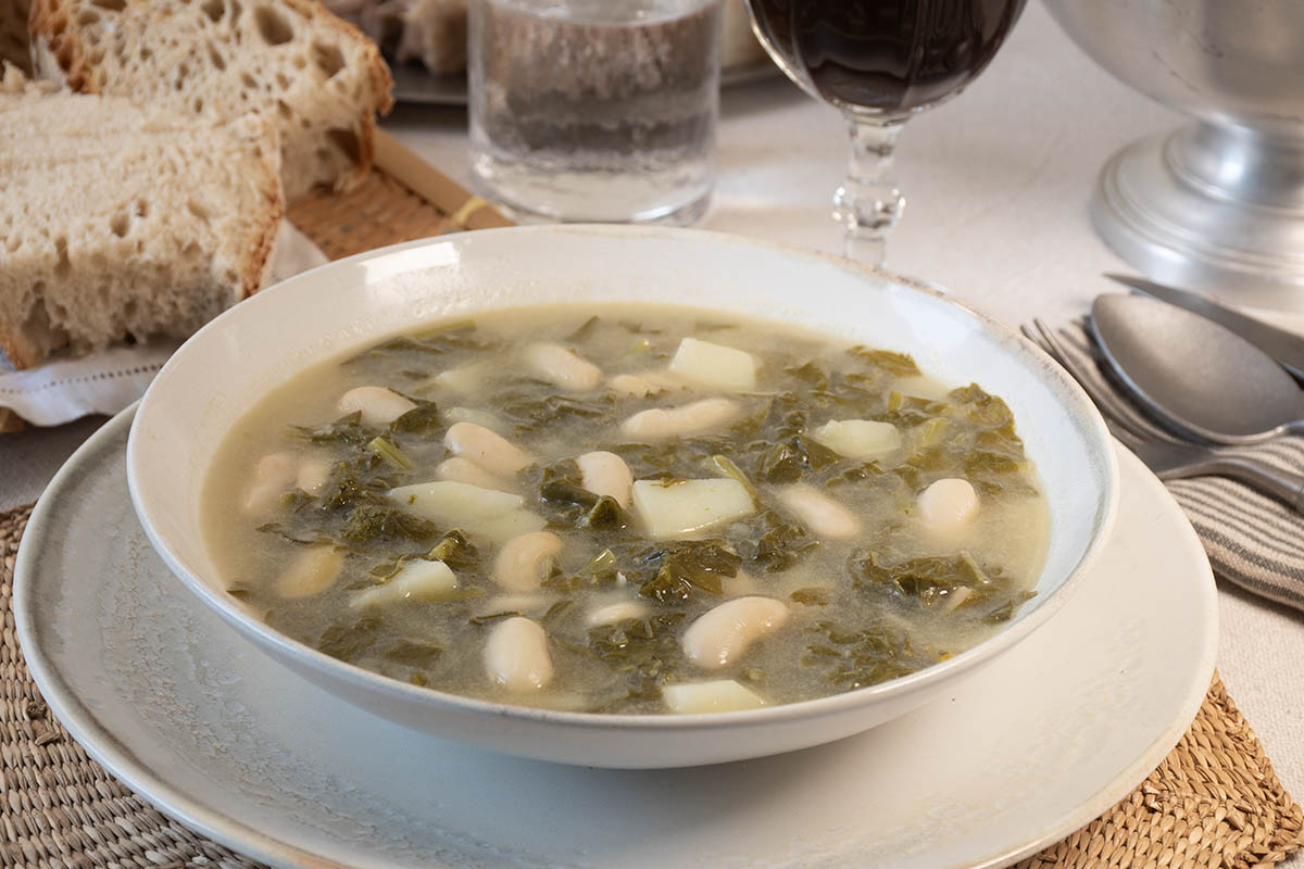 caldo gallego de nabizas