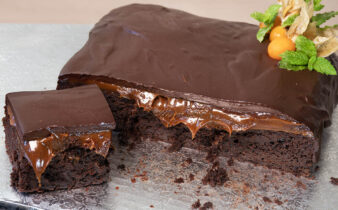 TARTA ESTILO SACHER CON DULCE DE LECHE