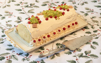 tronco de navidad de crema y turron