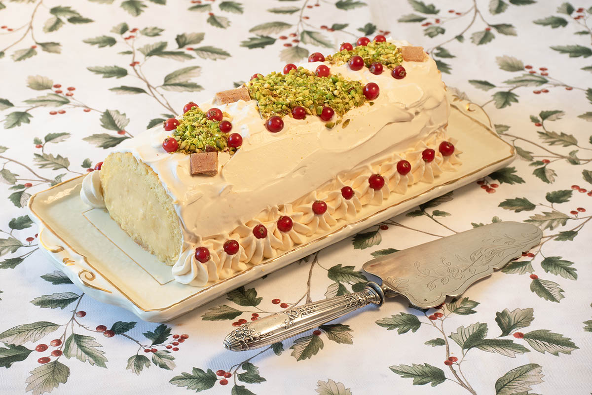 tronco de navidad de crema y turron