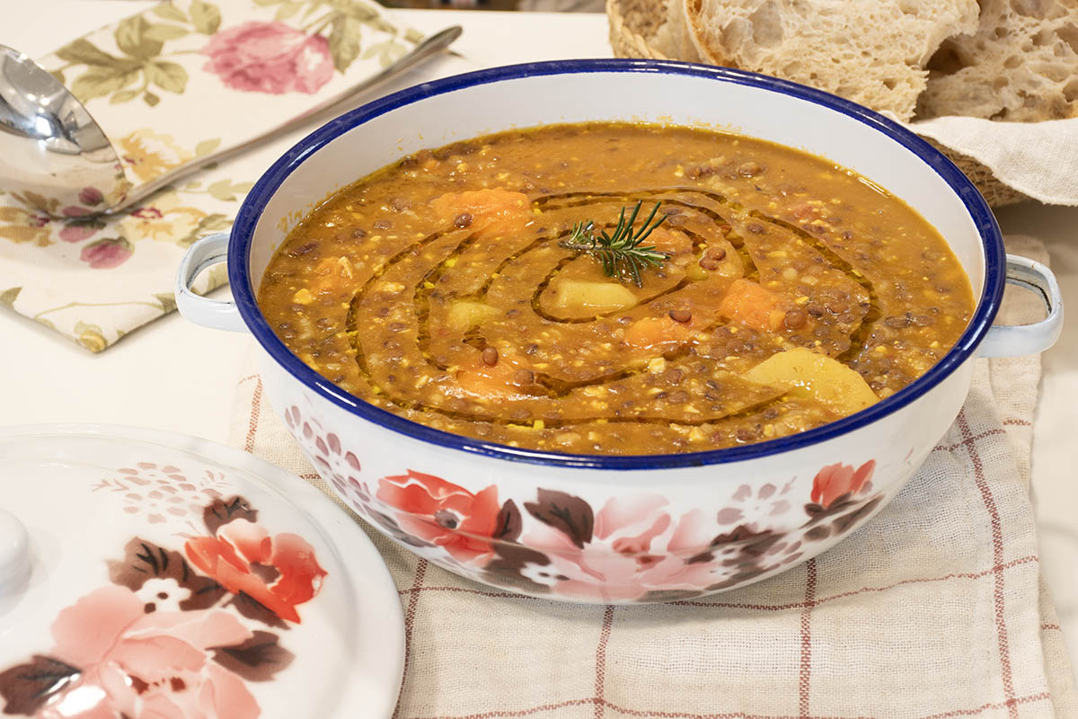 Las lentejas que alimentan (receta de mi madre)